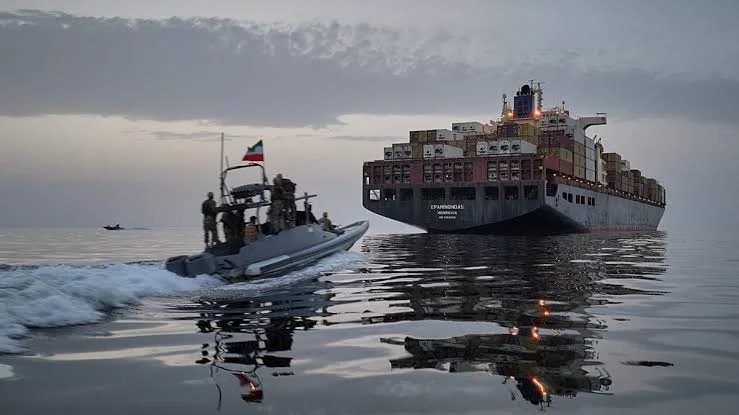 غرب در تله بدهی جنگ ایران