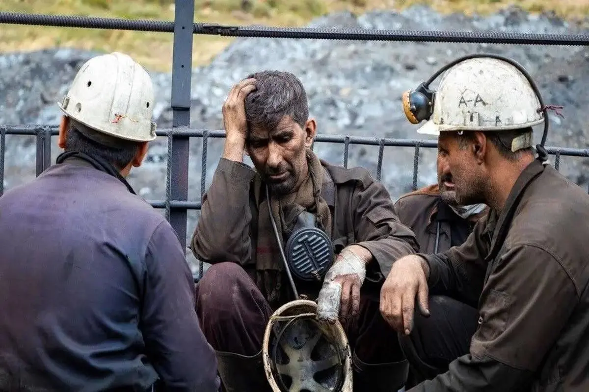 دولت باید راهکاری برای ثبات قیمت کالاهای اساسی در برابر تغییرات نرخ ارز بیابد