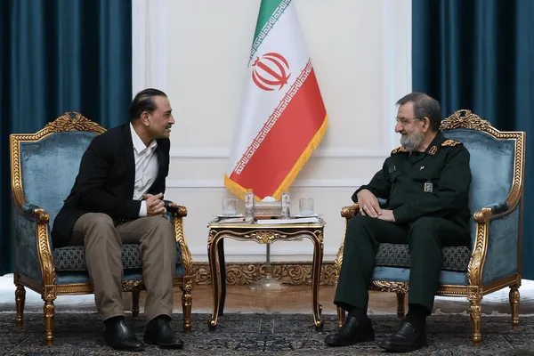ادعای شبکه عربستانی در خصوص پاسخ دبیرشعام به عاصم منیر