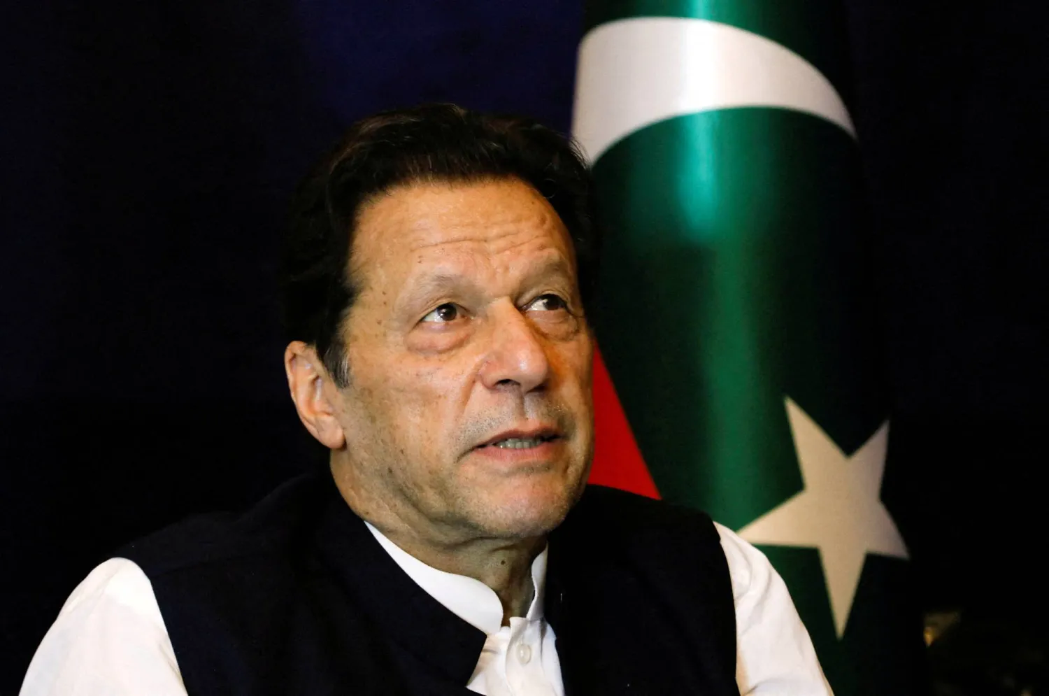عمران خان و همسرش در پرونده فساد به ۱۷ سال زندان محکوم شدند