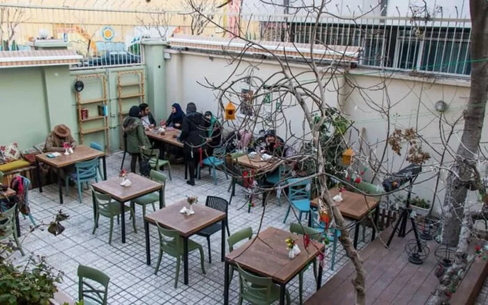 حکومت خودمختار کافه‌ها در تهران