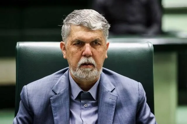 دغدغه وزیر ارشاد؛ فرهنگ یا بازگشت خوانندگان لس‌آنجلسی؟