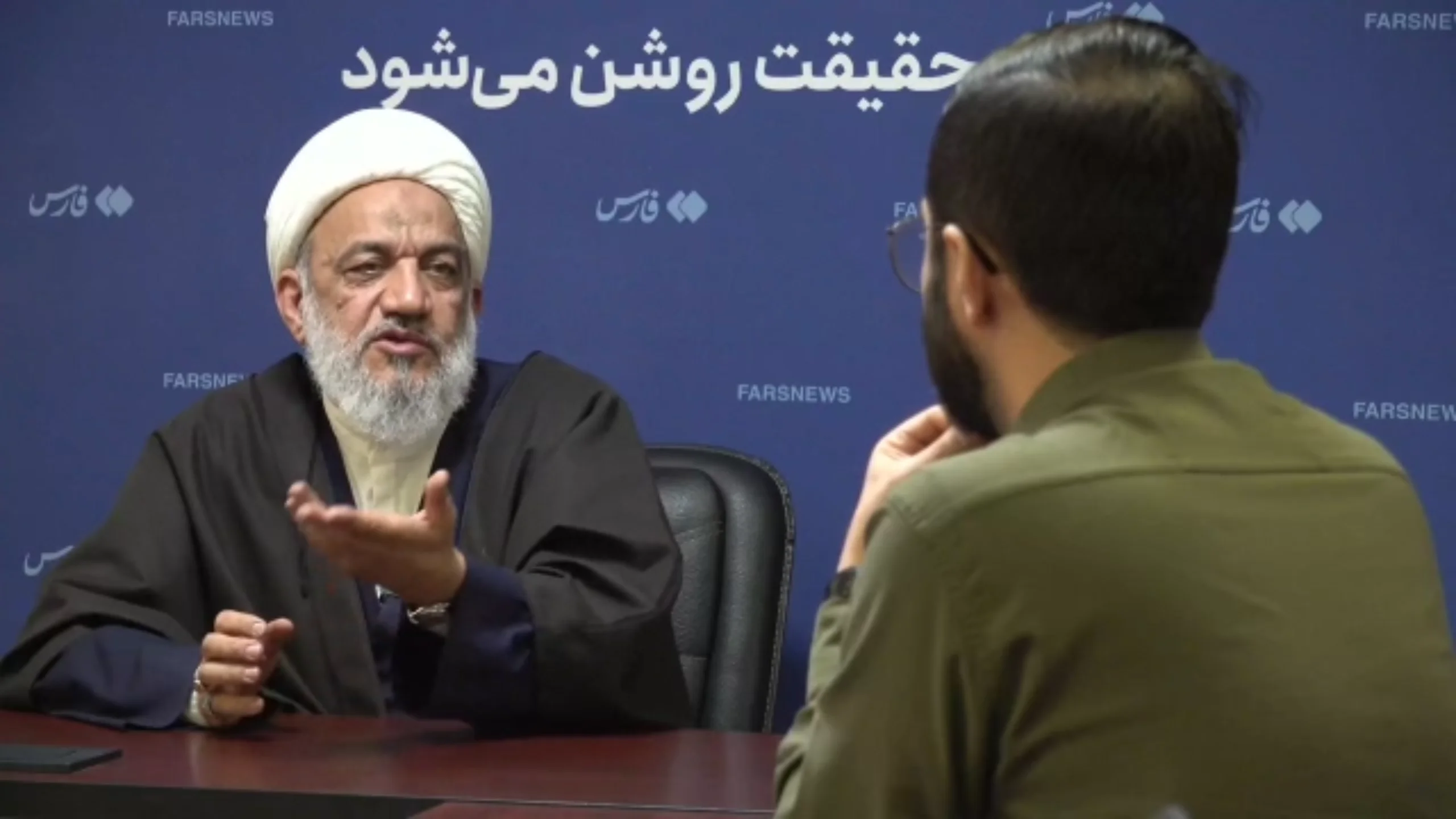 حجت الاسلام آقاتهرانی: از یکی از وزرای دولت پرسیدم وضعیت اقتصاد چه زمانی درست می‌شود؟ گفت تا ترامپ کدام طرف غش کند!
