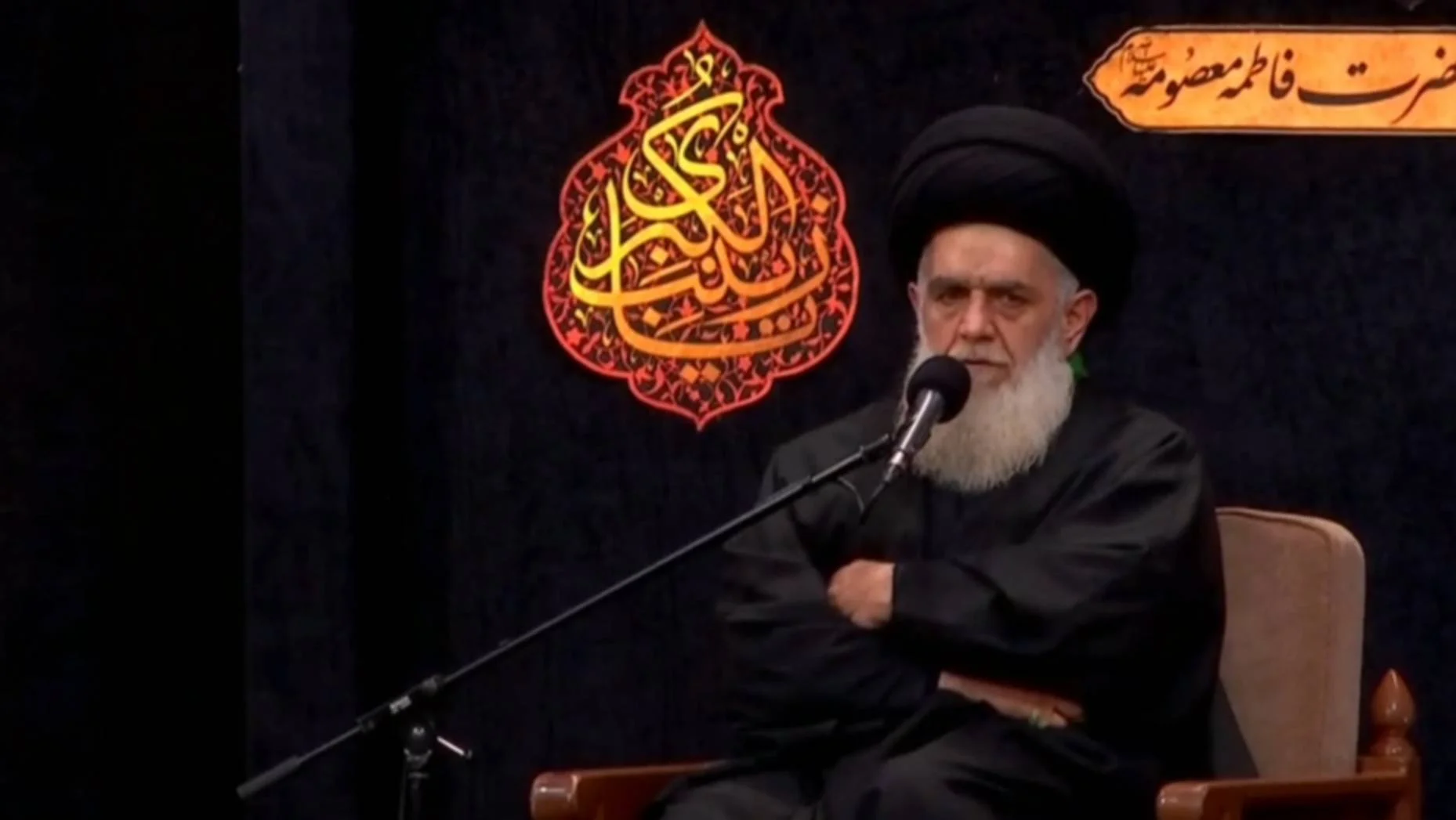 حجت‌الاسلام مومنی: خدا لعنت کند کسانی را که به رئیسی عزیز جفا کردند/ دولت قدر حمایت‌ها و پشتیبانی‌های حضرت آقا را بداند و به مردم خدمت کند.