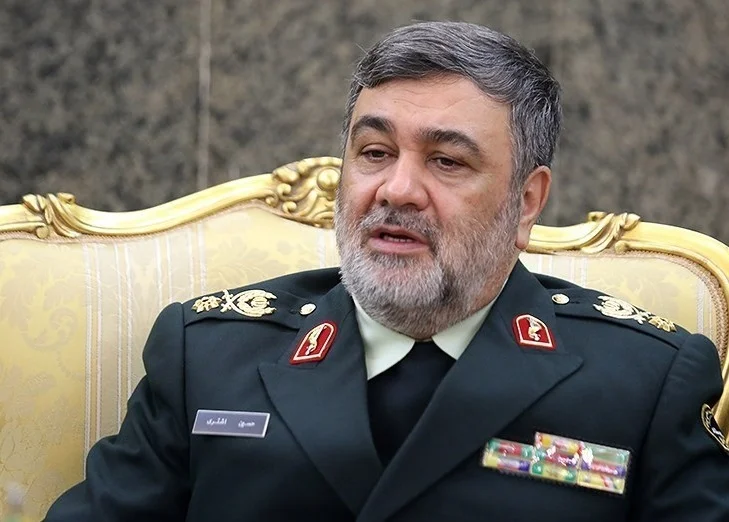 سردار اشتری: تجهیزاتی داریم که دشمن را وادار به عقب‌نشینی خواهد کرد