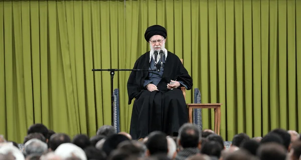 آمریکایی‌ها بدانند که اگر این دفعه جنگ راه بیندازند، این جنگ، جنگ منطقه‌ای خواهد بود/فتنه اخیر شبیه کودتا بود و سرکوب شد
