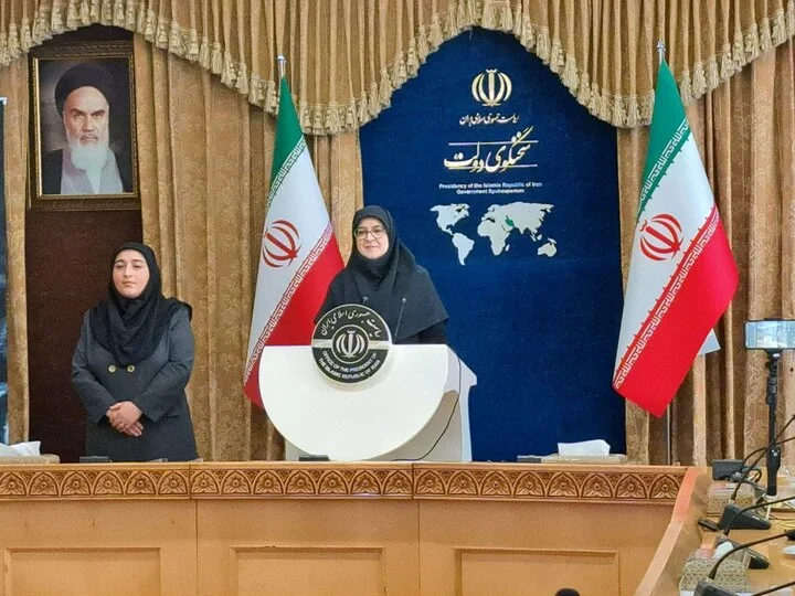 آرزوی عجیب مهاجرانی: کاش منع قانونی نبود و پزشکیان بیش از دو دوره رئیس جمهور می‌شد!