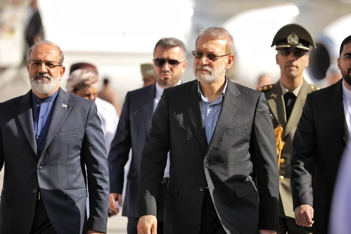 لاریجانی وارد مسقط شد