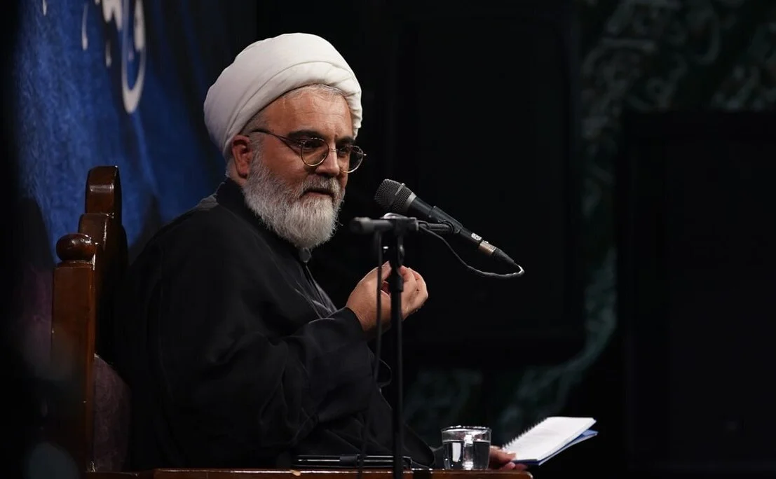 برخی مدعیان جهاد تبيين می‌خواهند که انقلابیون فقط تایید کنند و‌ ساکت بار بيايند!