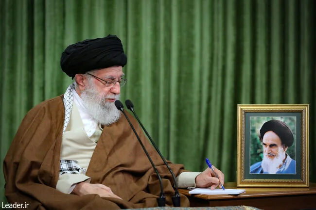 پیام رهبر انقلاب اسلامی به نشست سالانه اتحادیه انجمن‌های اسلامی دانشجویان در اروپا