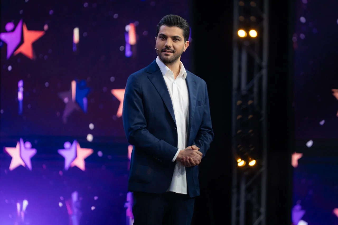 سینا مهراد با اجرای «کاپیتان» راهی تلویزیون شد
