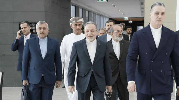 عراقچی:با ابتکارات واقعی به ژنو آمده‌ام/تسلیم در برابر تهدیدها مطلقاً در دستور کار نیست