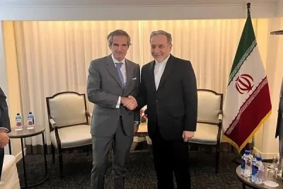 عراقچی با مدیرکل آژانس بین‌المللی انرژی اتمی دیدار کرد