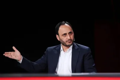 بازسازی‌ها تکلیف دولت است