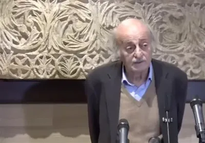 جنبلاط به صف مخالفان مذاکره با اسرائیل پیوست: مذاکره زیر آتش هرگز!