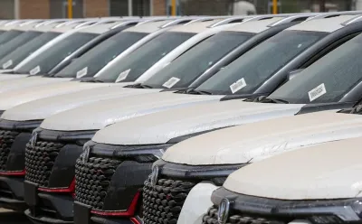 پیش‌فروش خودروهای مونتاژی بدون تضمین قیمتی 