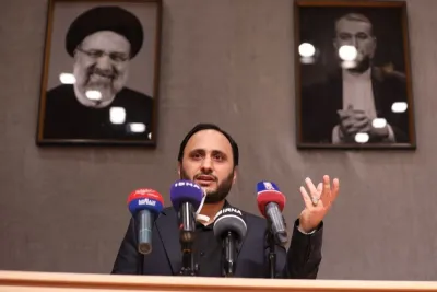 بهادری‌جهرمی: شهید رئیسی دولت را با تورم 60 درصد تحویل گرفت/ 10 میلیون نفر از فقر خارج شدند