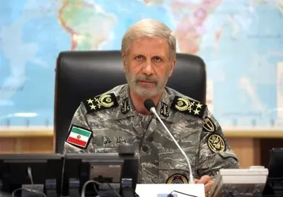سرلشکر حاتمی: ادعای شکست‌ناپذیری دشمن دروغ است
