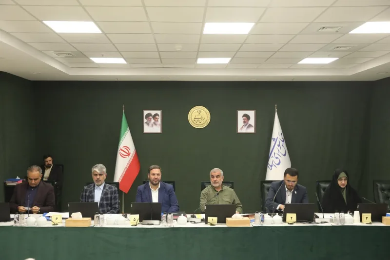 تخلفات علنی صحن