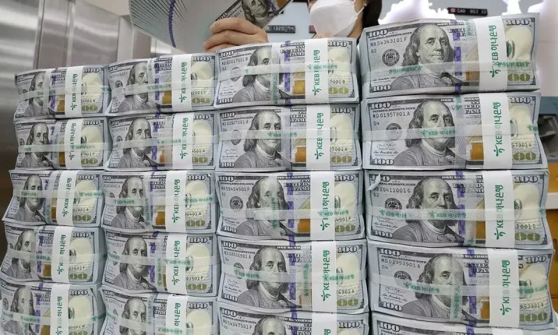 عرضه ۵۰۰ میلیون دلار اسکناس در شبکه بانکی
