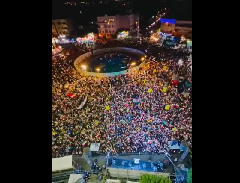 هفتاد و دومین شبِ حماسهٔ مردمی در میدان انقلاب تهران / فرماندهٔ قرارگاهِ خاتم مطیعِ امر رهبرِ معظم