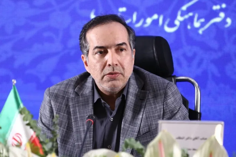 آقای مشاور! بین سینماگران دیوار نکشید