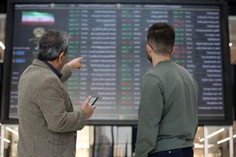 نبض بازار سهام به نفع کوچک‌ها تپید