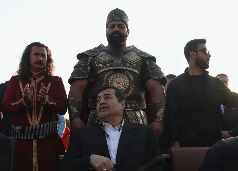 فاتح سکوی قهرمانی قرقیزستان با پوشش ایران باستان + فیلم