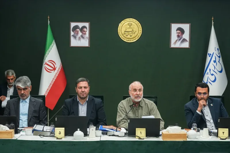 تنش لفظی در مجلس/ قالیباف: مجلس شعبه دوم دولت نیست؛ با عارف همکلام نشدم+ فیلم