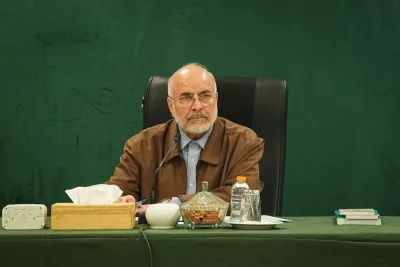 مجلس تعطیل؛ جلسات رئیس مجلس با وزرا برقرار