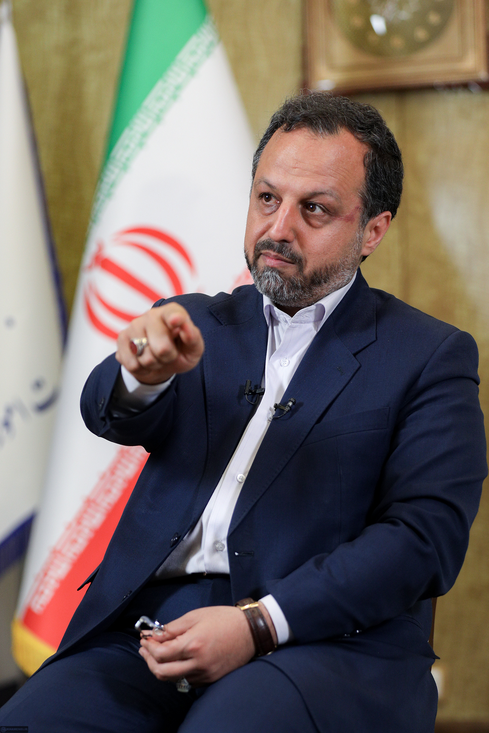 شهید رئیسی، مردم را جایگزین مدیران رانتی کرد 3 image 2026 05 20 16 12 01